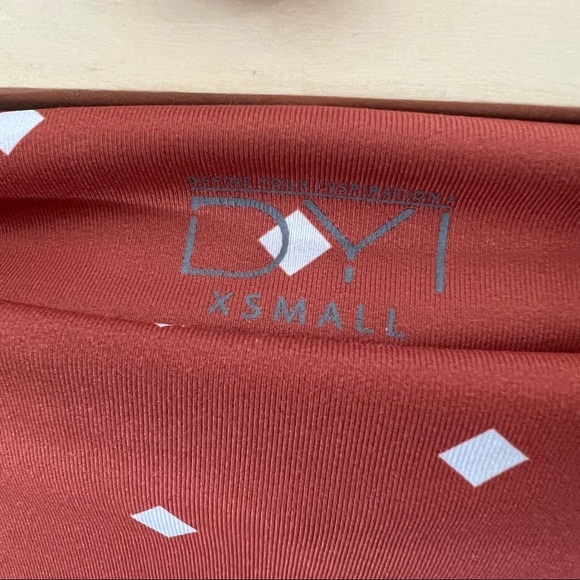 DYI- High Waist  Rick/Waist Diamond Print Leggings- XS - Picture 5 of 5